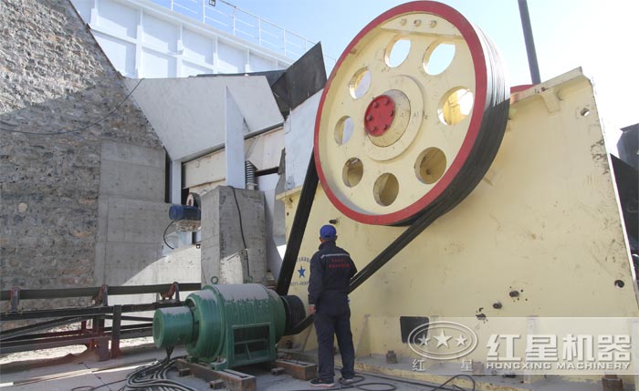 顎式破碎機 顎式破碎機