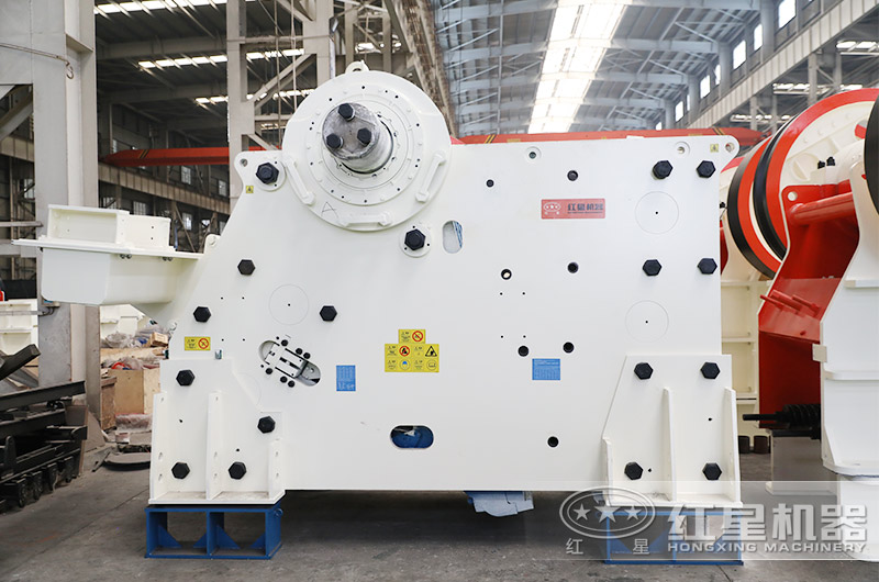 CJ歐版顎式破碎機廠區實拍