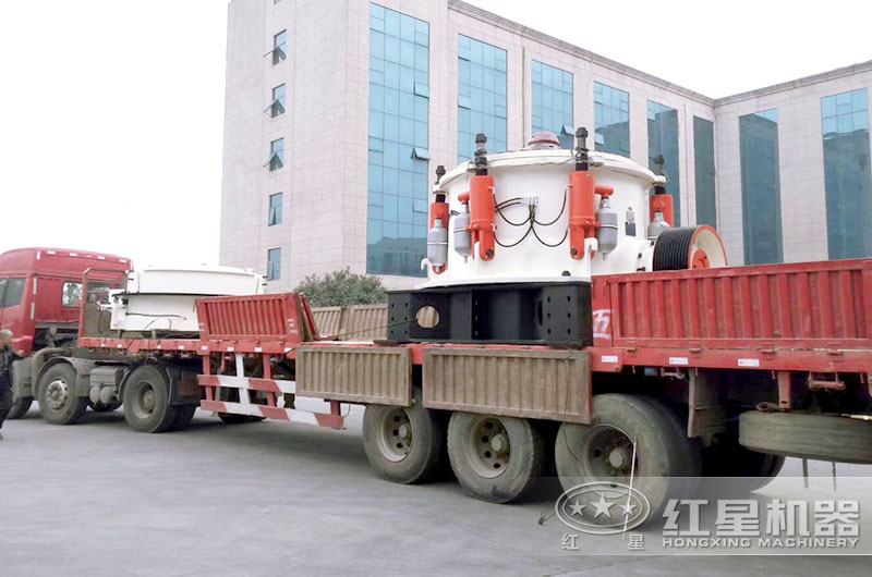 紅星鵝卵石碎石設備發貨現場