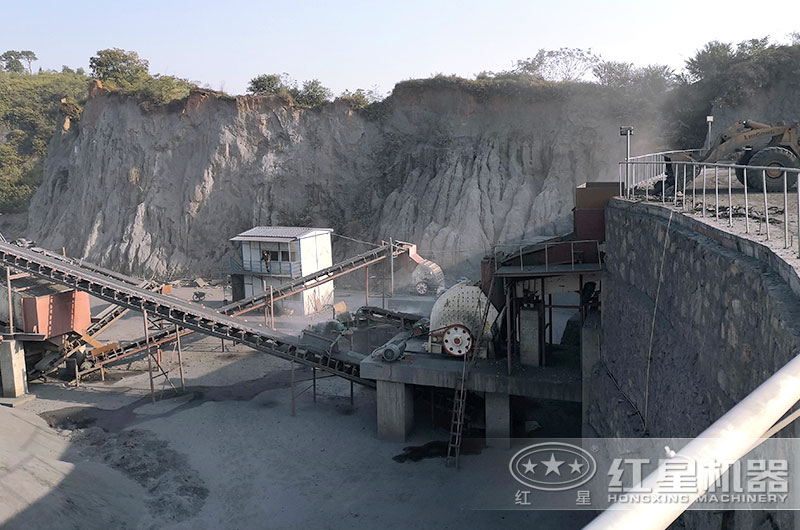 1214重錘破生產現場,破碎煤矸石 1214重錘破生產現場,破碎煤矸石