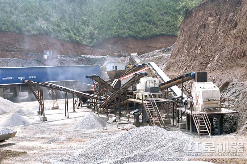 制砂機(jī)生產(chǎn)線現(xiàn)場,破碎軟料 制砂機(jī)生產(chǎn)線現(xiàn)場,破碎軟料