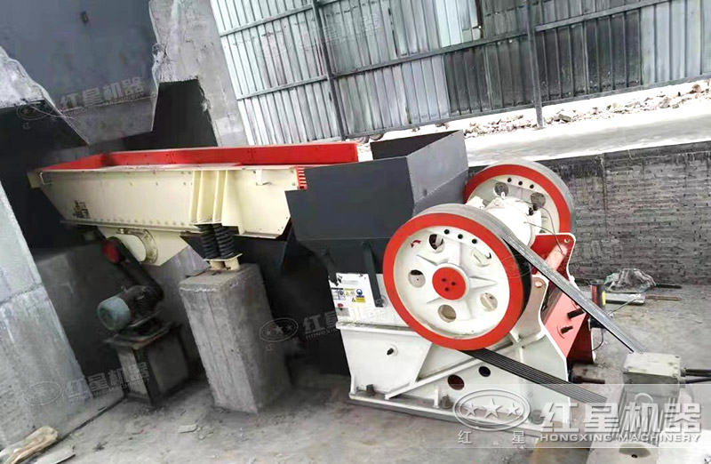 粗料破碎機一臺多少錢，每小時產量多少噸，有沒有現場視頻