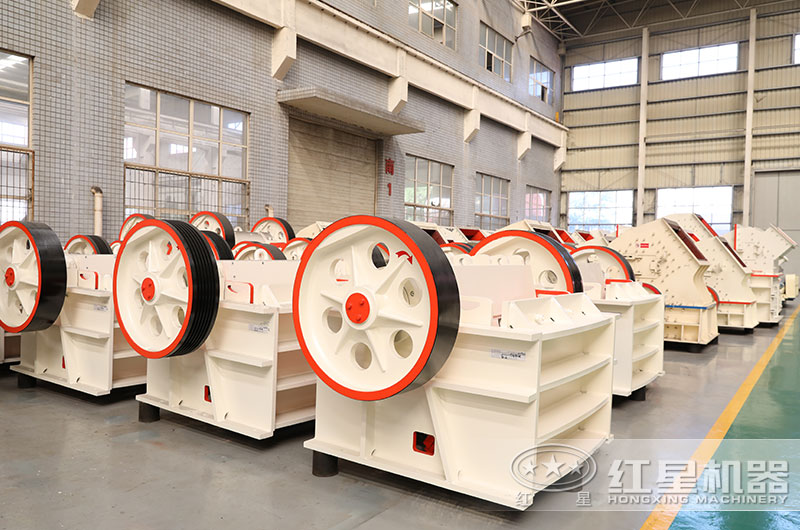 顎式煤矸石粉碎機圖片