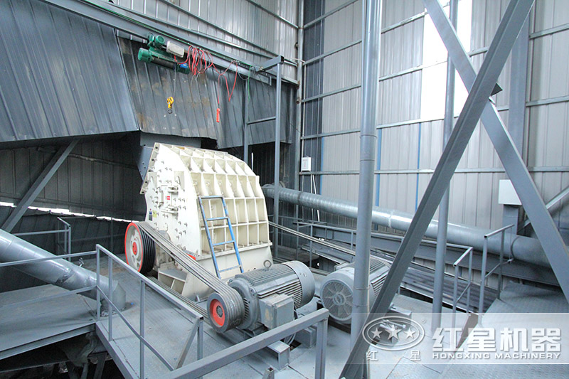時產300噸生石灰粉碎生產線配置重錘式破碎機 時產300噸生石灰粉碎生產線配置重錘式破碎機