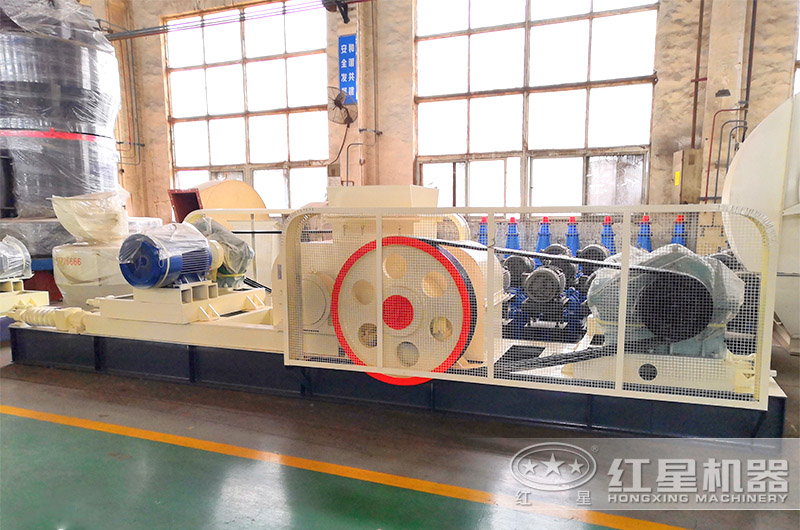 對(duì)輥式破碎機(jī)多少錢(qián)一臺(tái)？對(duì)輥式破碎機(jī)在生產(chǎn)線(xiàn)中的應(yīng)用